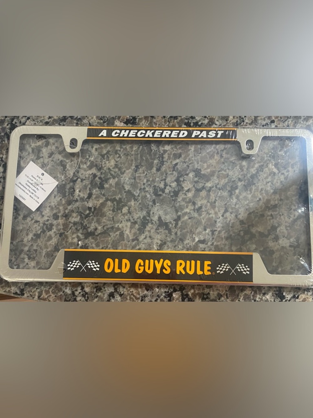 OLD GUYS RULE LICENSE PLATE COVER/HOLDER